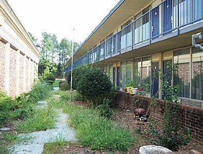 Days Inn By Wyndham Madison Bagian luar foto
