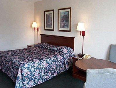 Days Inn By Wyndham Madison Ruang foto